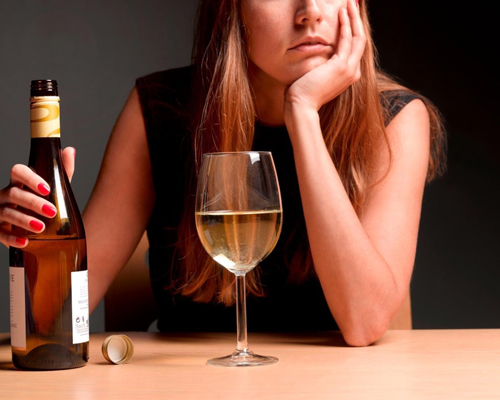 Анонимное лечение женского алкоголизма в Вязниках